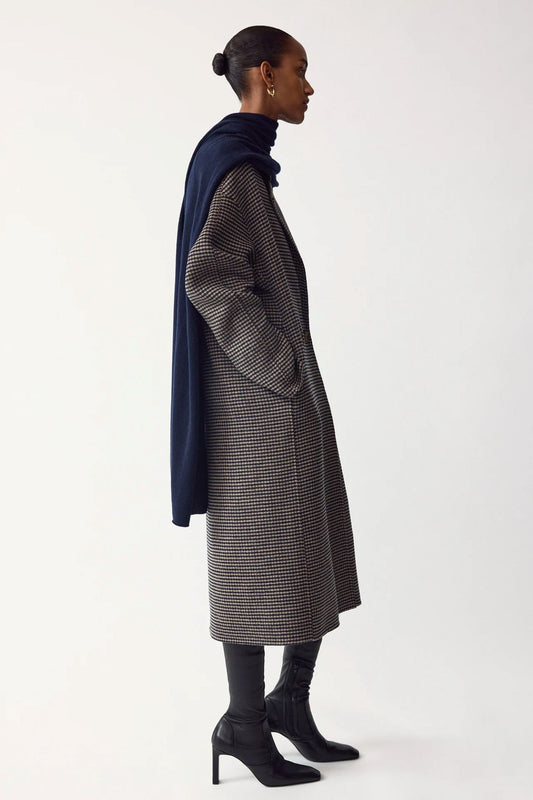 Soft Goat Knitted Scarf Navy
